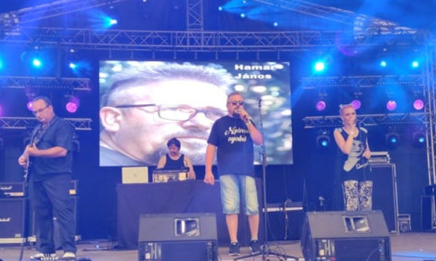 Tele élettel: dalpremier és koncert a Köfémben