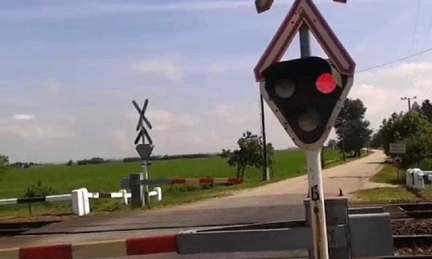 Útzár a Borszéki, majd a Szalontai utcai vasúti átjáróban!