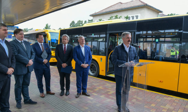Új autóbuszok Fejérben