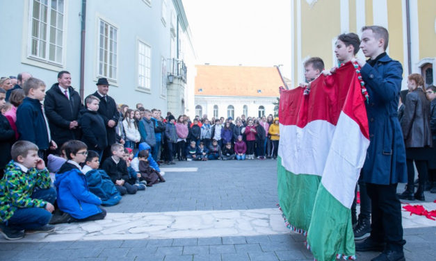 Iskolai megemlékezések Fehérváron