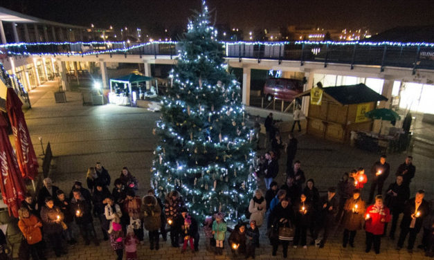 Újra lesznek ünnepi programok a Velence Korzón