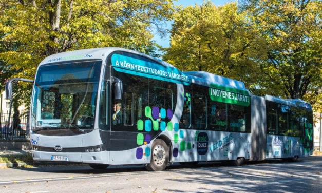 Később jön a csuklós e-busz Fehérvárra