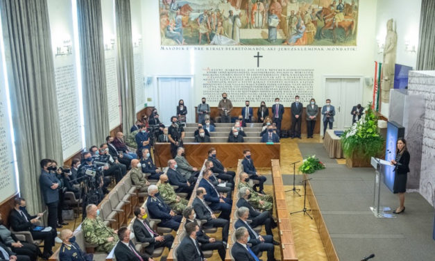 „Erős hittel járunk az úton”