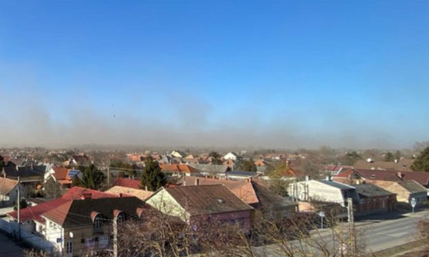 Sivatagi körülmények, porviharok Fejérben