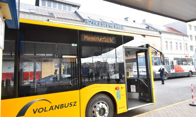 Augusztustól elektronikus, időalapú buszjegyek Fehérváron