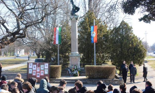 Megkezdődtek a megemlékezések