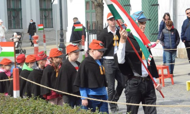 Huszárképző és ügyességi játékok a nemzeti ünnepen