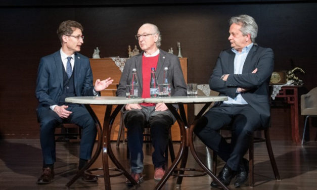 Jótékonysági előadással is segít a színház