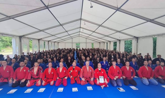 Sikeres vizsgát tettek a fehérvári kempósok