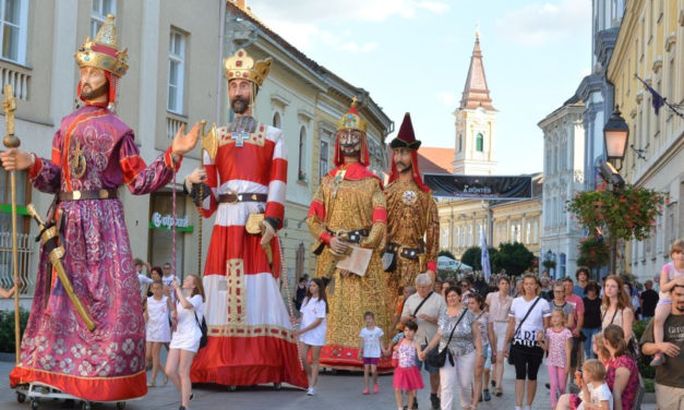 Szombaton ismét mennek a királyok a Belvárosba