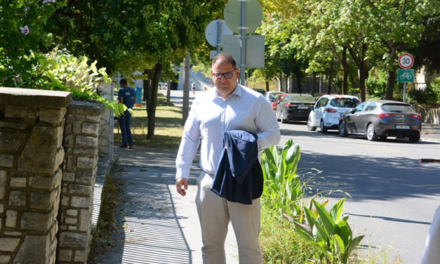 Újabb járdaszakaszok újulnak meg a Hosszúsétatéren és a Toronysoron