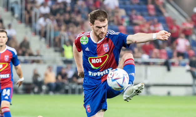Újpest mezben ballagott az öltözőbe Zivzivadze, kirakták