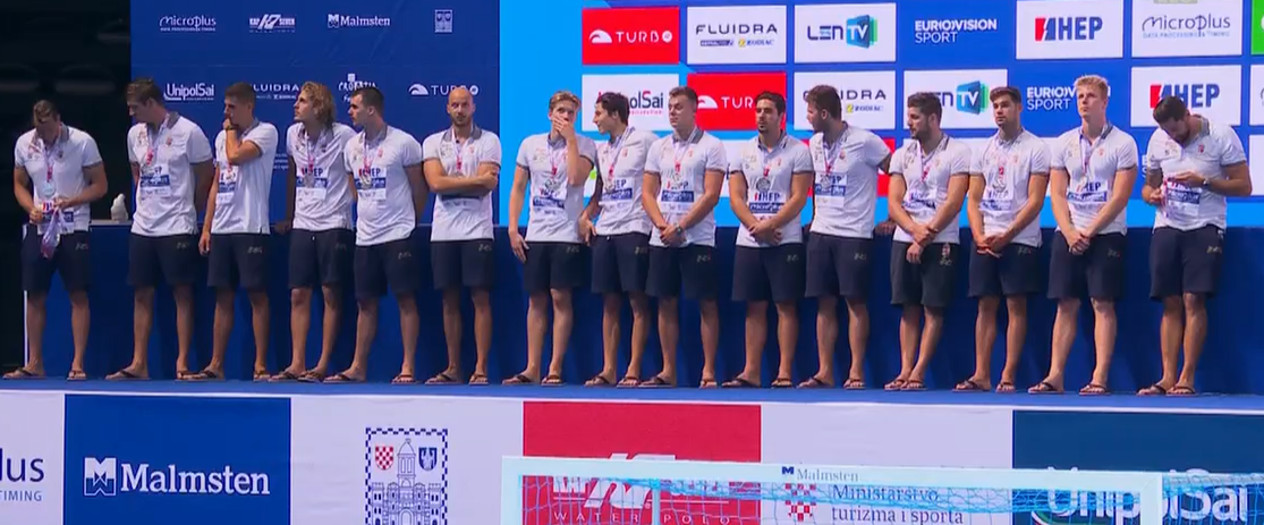 Vizilabda_Eb_22_Hun_silver_team_jo