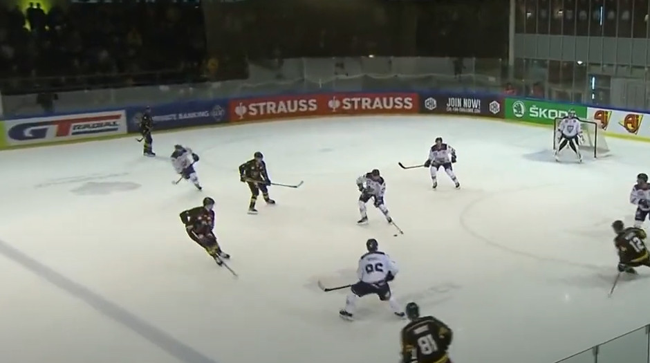 AV19_22_23_CHL_Katow_Hari_gol2_jo