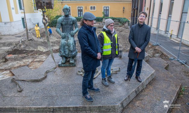 Megújul a Géza nagyfejedelem tér