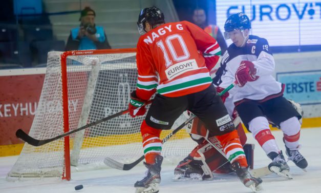 Hosszabbításos győzelemmel kezdtek hokisaink