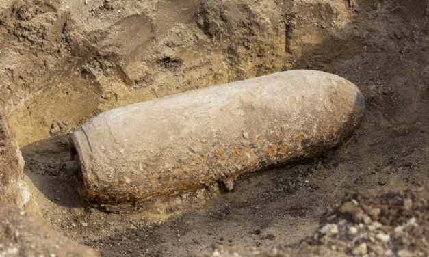Bombát találtak az Alsóvárosi réten