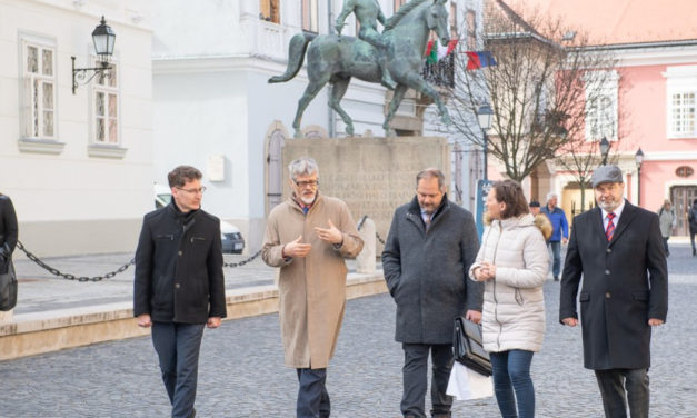 Székesfehérváron tárgyalt a szlovén nagykövet