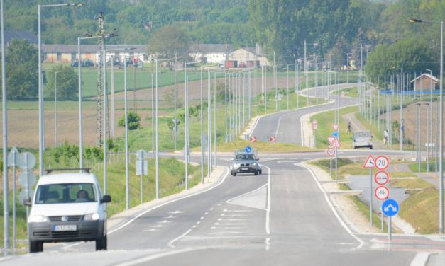 Délelőtt megnyitották a forgalom előtt az új déli összekötő utat