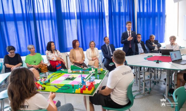 Okostantermet adtak át a Vörösmarty Mihály Általános Iskolában