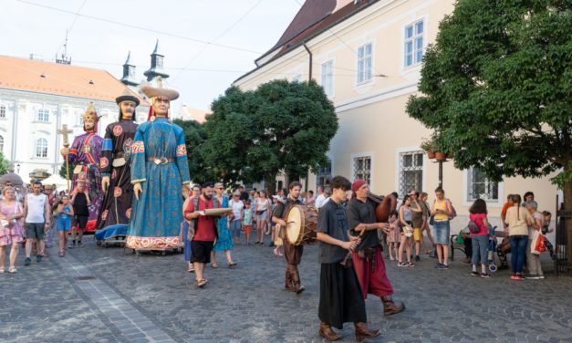 Királyok a Belvárosban: megkezdődött a hangolás augusztusra