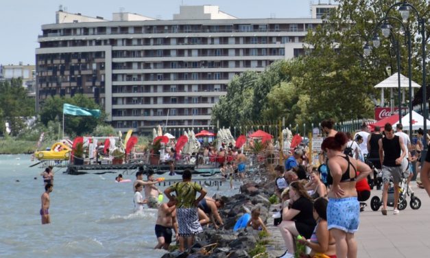A nyár első felében országosan is jól teljesített a turizmus