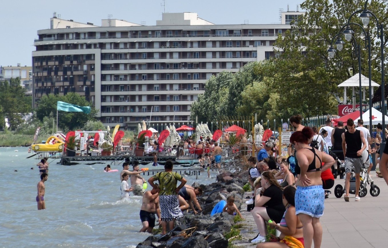 Balaton_szallas_hotel_turizmus_strand