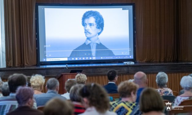 Petőfi-emlékülés: „nem mulatozott hitelre, mindig tanult, olvasott.”
