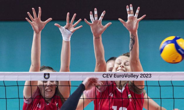 Női röpi: szett a világbajnok ellen, szép búcsú Vezsenyiéktől az Eb-n