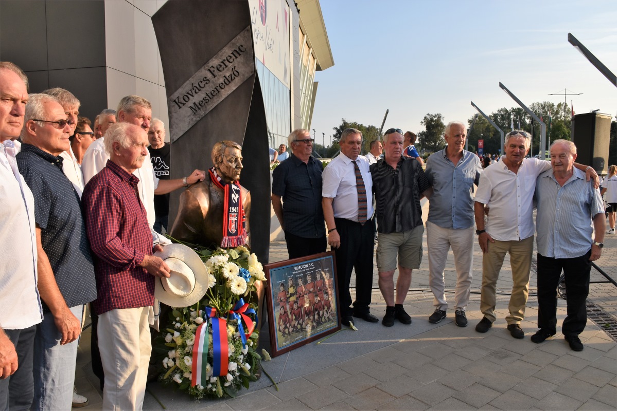 Vidi_23_24_KovacsF_szobor11