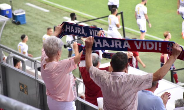Vidi: kinyílt az öltöző ajtó, nagy a forgalom ki- és befelé egyaránt