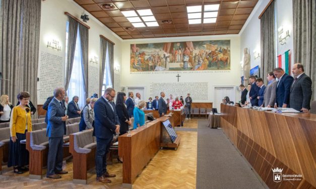 Támogatások, útfelújítások – fontos döntéseket hozott a közgyűlés