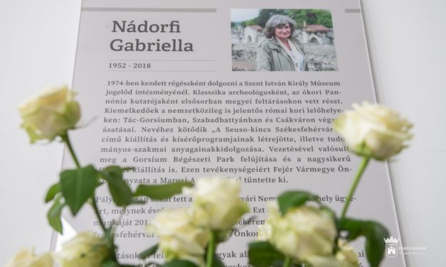 Emléktáblát avattak Nádorfi Gabriella tiszteletére Gorsiumban