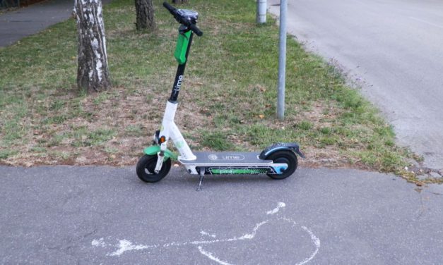 Rolleres okozta baleset szemtanúit keresik a fehérvári rendőrök