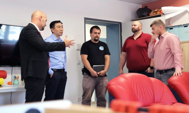 Bútoradománnyal támogatja a rászorulókat segítő intézményeket a Hydro