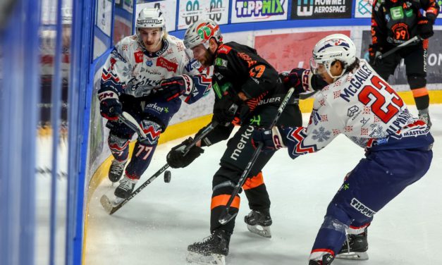 ICEHL: győzött a Volán, botlottak a riválisok, nőtt az előny