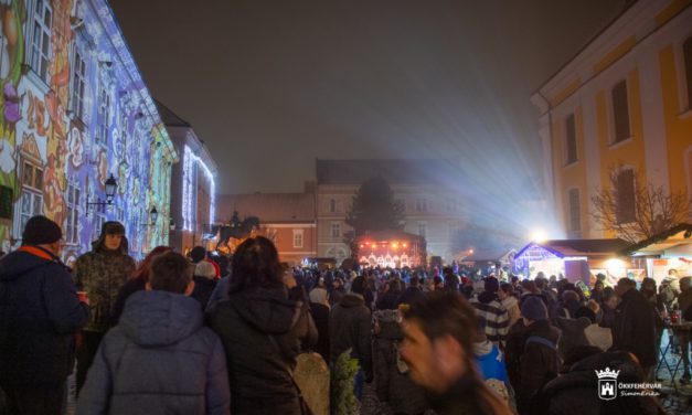 Nyugodt, szeretetteljes ünnepi készülődést kíván mindenkinek Székesfehérvár polgármestere