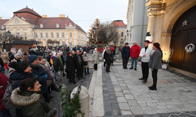 A Városháza is megnyitotta kapuit a látogatók előtt advent harmadik hétvégéjén