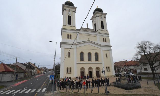 Templomöleléssel ünnepelték a felsővárosi iskolások Szent Sebestyén napját