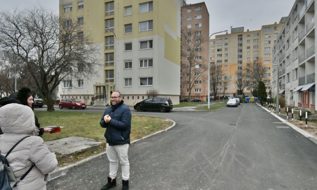 Megújult az aszfalt az Erzsébet út belső útjainak egy szakaszán