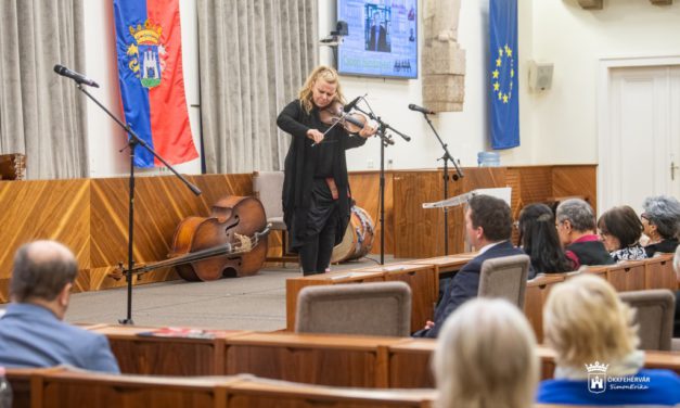 Csoóri Sándorra emlékeztek