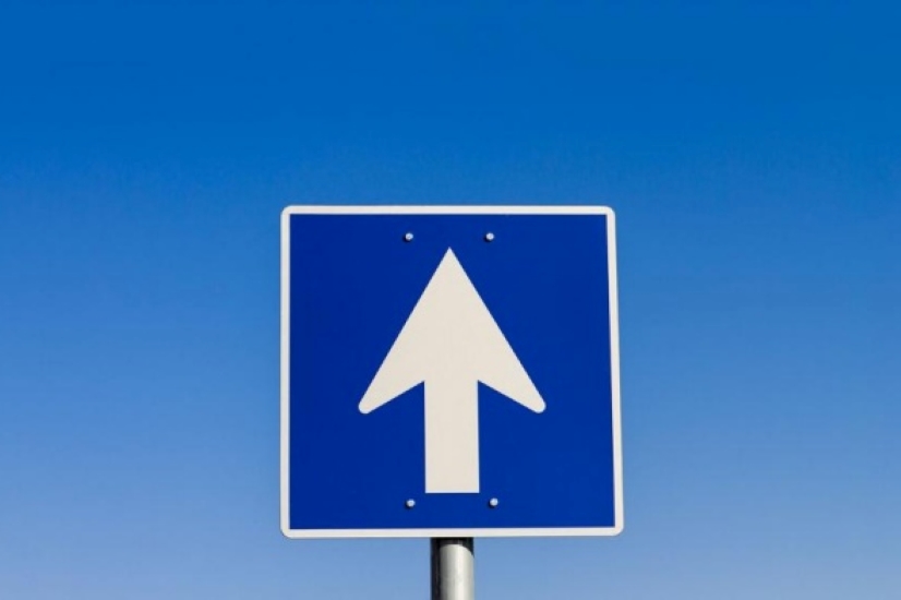 KRESZ_egyiranyu_utca1