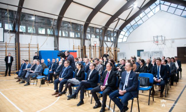 Újabb tanintézmények újulnak meg Fehérváron és Fejérben