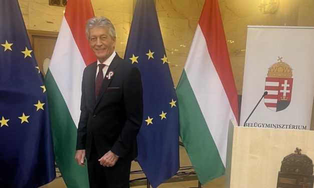 Magas állami kitüntetést kapott Dr. Hagymásy László!