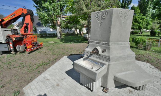 Új helyre kerül a restaurált Szent György kút