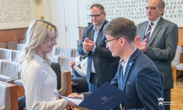 Alba Regia Tanulmányi Ösztöndíjak – 55 diák részesült támogatásban