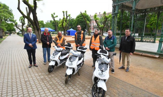 Robogós parkőrök óvják a tisztaságot a zöldterületeken Fehérváron