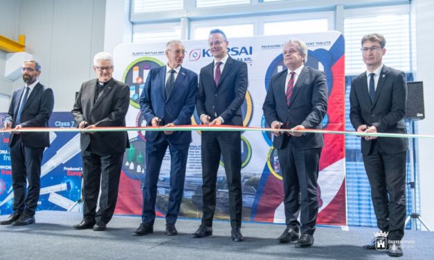 Labor- és orvostechnikai eszközöket gyártó üzemet avatott a Karsai Alba Kft