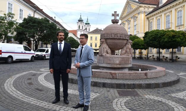 Döntött a Közgyűlés: Dolhai Attila a Vörösmarty Színház új igazgatója augusztustól
