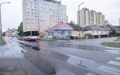 Maradnak a lezárások a Hosszúsétatéren
